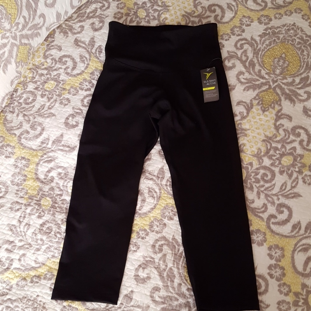 NWT Old Navy work out pants Size S